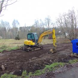 NEOPRÁVNĚNÉ ZEMNÍ PRÁCE NAVZDORY PROTESTŮM ZAČALY